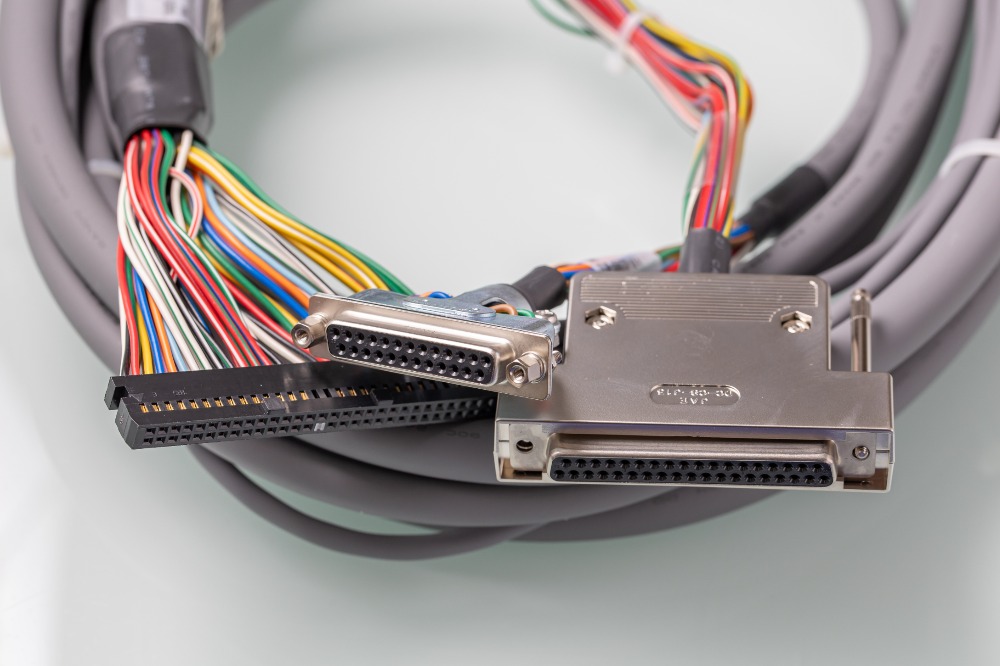 多芯ケーブル（Dサブ付き）